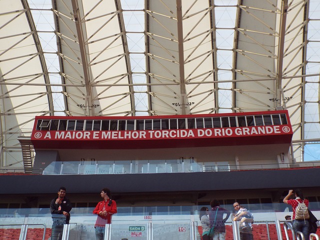 篮球篮网更新战术板，全队轮转更灵活