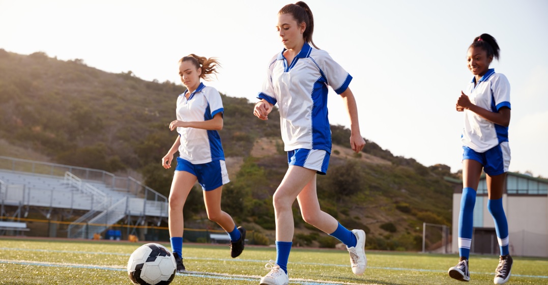 曼联vs西汉姆首发：库尼亚复出，齐尔克泽、小将海文先发